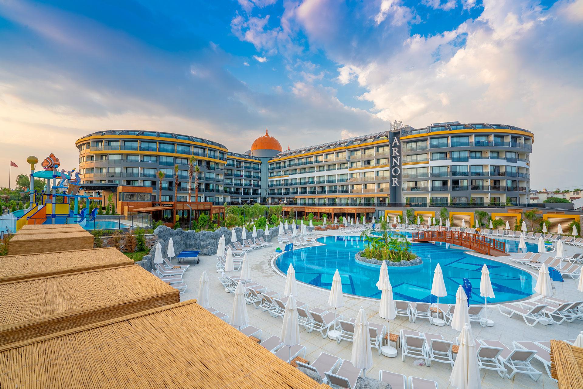 Arnor De Luxe Hotel & Spa Side Exterior foto